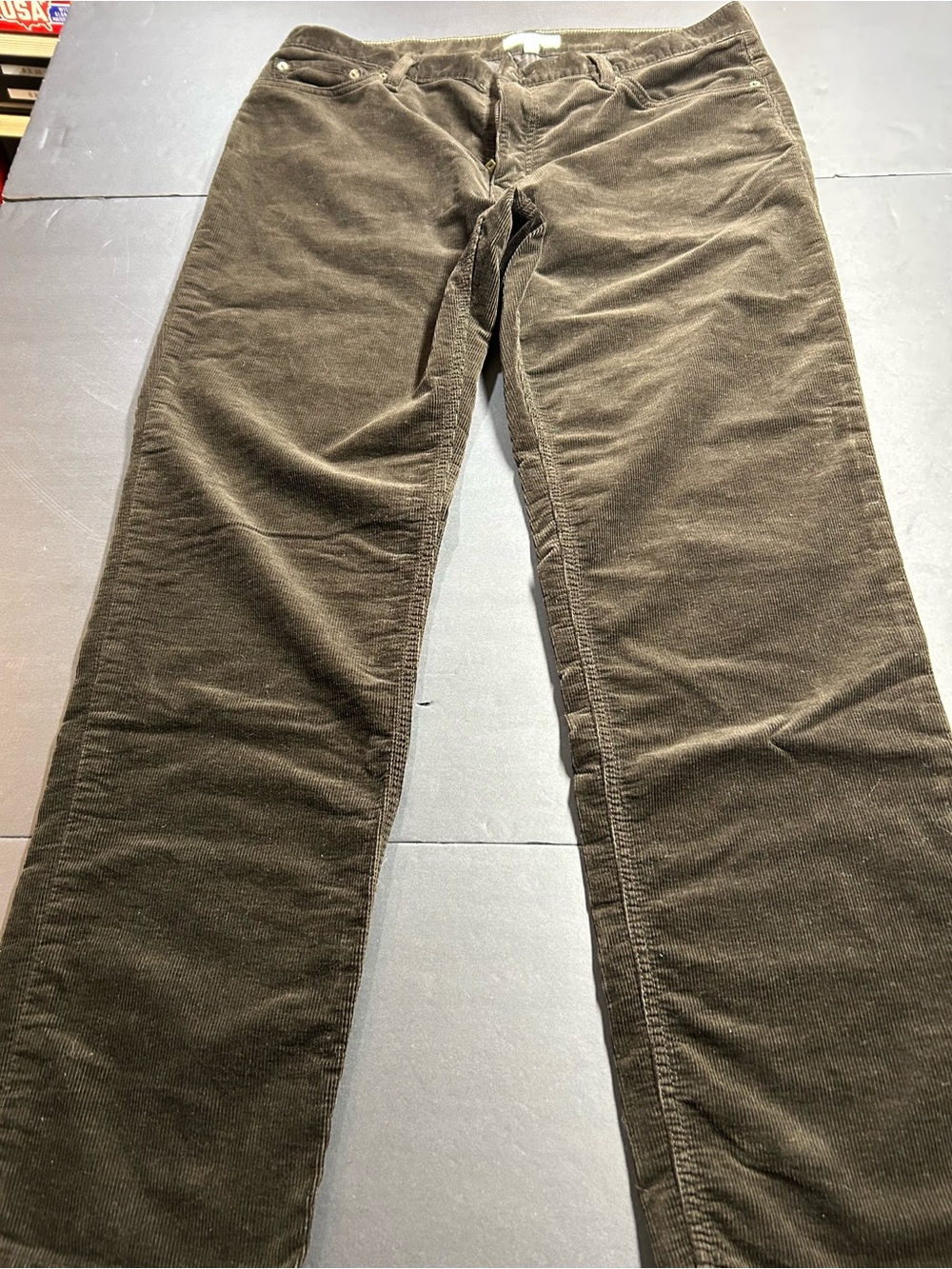 Banana Republic Men's Corduroy Pants in Double Chocolate Color